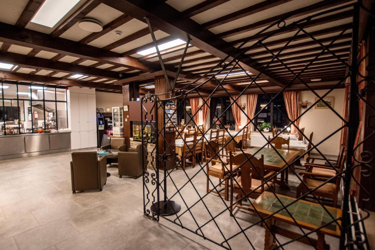 Auberge Le Vieux Moulin Poupehan Kültér fotó
