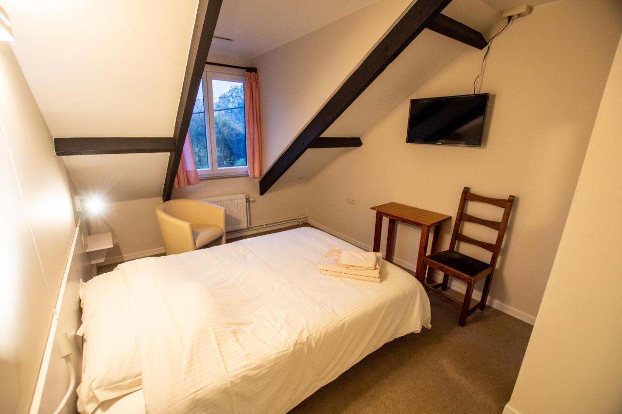 Auberge Le Vieux Moulin Poupehan Kültér fotó